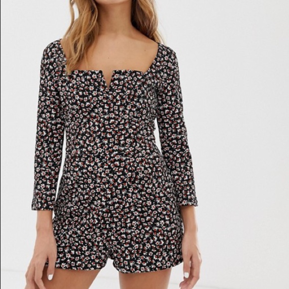 Nwt✨ Bershka romper sz S
